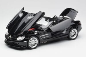 Mercedes SLR McLaren Roadster R199 Crystal Galaxit Črn Minichamps 1:18 B66961004 Kovina – slika 2 od 8