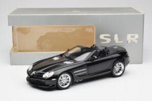 Mercedes SLR McLaren Roadster R199 Crystal Galaxit Črn Minichamps 1:18 B66961004 Kovina – slika 8 od 8