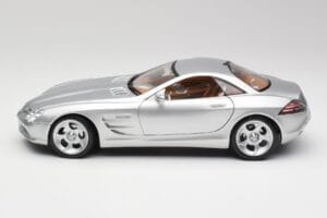 Mercedes SLR Vision Liquid Srebrna Maisto 1:18 B66962101 Kovina – slika 4 od 8