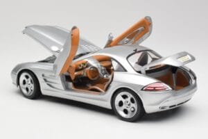 Mercedes SLR Vision Liquid Srebrna Maisto 1:18 B66962101 Kovina – slika 5 od 8