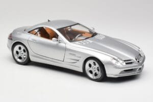 Mercedes SLR Vision Liquid Srebrna Maisto 1:18 B66962101 Kovina – slika 6 od 8