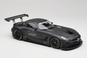 Mercedes AMG SLS C197 GT3 45 Let Driving Performance Minichamps 1:18 151133100 Kovina – slika 4 od 6