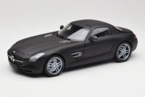 Mercedes SLS AMG C197 Matte Black Minichamps 1:18 100039027 Kovina