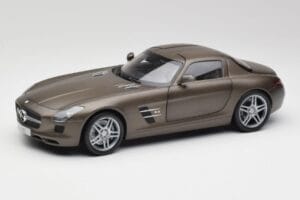 Mercedes SLS AMG C197 Monza Siv Minichamps 1:18 B66960044 Kovina
