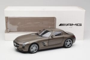 Mercedes SLS AMG C197 Monza Siv Minichamps 1:18 B66960044 Kovina – slika 8 od 8