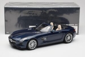 Mercedes SLS AMG R197 Roadster South Seas Moder Minichamps 1:18 100039031 Kovina – slika 8 od 8