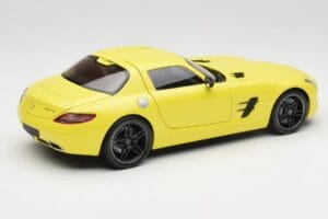 Mercedes SLS AMG C197 Rumen Minichamps 1:18 100039022 Kovina – slika 3 od 8