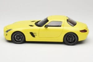 Mercedes SLS AMG C197 Rumen Minichamps 1:18 100039022 Kovina – slika 4 od 8