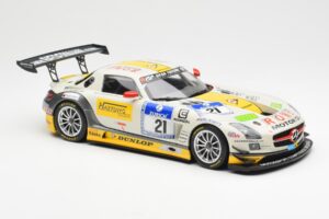 Mercedes SLS AMG GT3 #21 Rowe Racing Arnold / Roloff / Seyffarth / Jäger ADAC 24 Hours Nürburgring 2013 Minichamps 1:18 15113 – slika 4 od 6