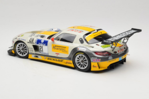 Mercedes SLS AMG GT3 #21 Rowe Racing M. Hartung / N. Heyer ADAC 24 Hours Nurburgring 2013 Minichamps 1:18 151133121 Kovina – slika 5 od 6