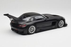 Mercedes SLS AMG GT3 C197 Street Mat Črna Minichamps 1:18 151113101 Kovina – slika 2 od 6