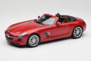 Mercedes SLS AMG R197 Roadster Le Mans Rdeč Minichamps 1:18 100039030 Kovina