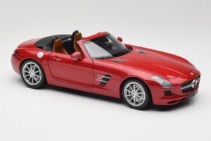Mercedes SLS AMG R197 Roadster Le Mans Rdeč Minichamps 1:18 100039030 Kovina – slika 6 od 8