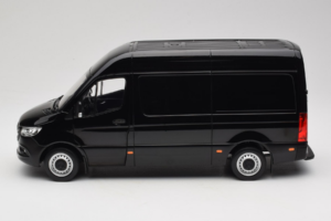 Mercedes Sprinter Črn Norev 1:18 183041 Kovina – slika 4 od 8