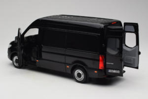 Mercedes Sprinter Črn Norev 1:18 183041 Kovina – slika 5 od 8