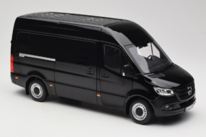 Mercedes Sprinter Črn Norev 1:18 183041 Kovina – slika 6 od 8