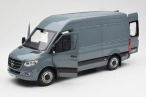 Mercedes Sprinter W907 Modro-Siva Norev 1:18 183423 Kovina – slika 2 od 7