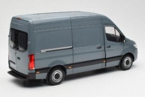 Mercedes Sprinter W907 Modro-Siva Norev 1:18 183423 Kovina – slika 3 od 7