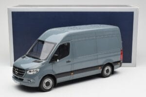 Mercedes Sprinter W907 Modro-Siva Norev 1:18 183423 Kovina – slika 7 od 7