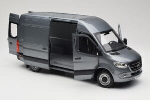 Mercedes Sprinter W907 Dostavno Vozilo Selenite Grey Metallic Norev 1:18 B66004163 Kovina – slika 5 od 8