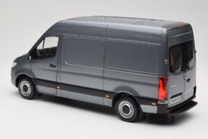 Mercedes Sprinter W907 Dostavno Vozilo Selenite Grey Metallic Norev 1:18 B66004163 Kovina – slika 7 od 8