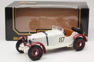 Mercedes SSKL #87 R. Caracciola Bel 1931 Bburago 1:18 3002-P1 Kovina – slika 6 od 6