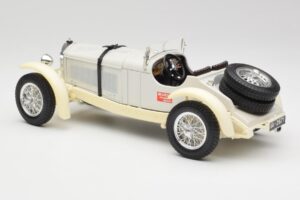Mercedes SSKL Bel & Kremna Bburago 1:18 3002-M1 Kovina – slika 5 od 6