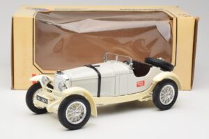 Mercedes SSKL Bel & Kremna Bburago 1:18 3002-M1 Kovina – slika 6 od 6