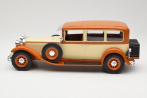 Mercedes Type Nurburg W08 460/460K Bež MCG 1:18 MCG18034 Kovina – slika 3 od 6