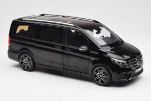 Mercedes V-Class W447 AMG Line Črna Norev 1:18 183860 Kovina – slika 5 od 6