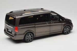Mercedes V-Class W447 AMG Line Indium Grey Norev 1:18 183873 Kovina – slika 3 od 8