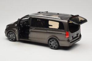 Mercedes V-Class W447 AMG Line Indium Grey Norev 1:18 183873 Kovina – slika 5 od 8