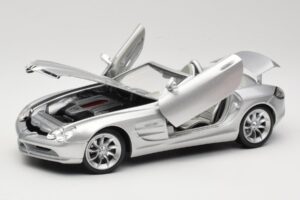 Mercedes Vision SLR Roadster Srebrn Maisto 1:18 B66962107 Kovina – slika 2 od 8