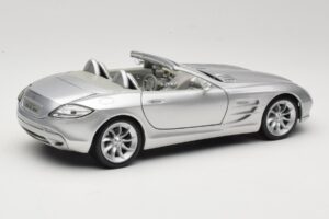 Mercedes Vision SLR Roadster Srebrn Maisto 1:18 B66962107 Kovina – slika 3 od 8