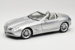 Mercedes Vision SLR Roadster Srebrn Maisto 1:18 B66962107 Kovina