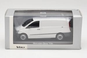 Mercedes Vito Arctic Bel Minichamps 1:43 B66960524 Kovina – slika 4 od 4