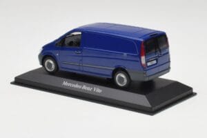 Mercedes Vito Atlantis Modra Minichamps 1:43 B66960525 Kovina – slika 3 od 4
