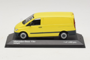 Mercedes Vito Kastenwagen Rumen Minichamps 1:43 400032260 Kovina