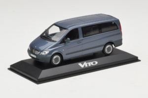 Mercedes Vito W638 Lugano Grey Minichamps 1:43 B67871201 Kovina – slika 2 od 4