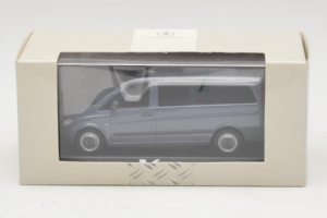 Mercedes Vito W638 Lugano Grey Minichamps 1:43 B67871201 Kovina – slika 4 od 4