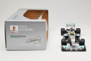 Mercedes W03 #8 N. Rosberg Mercedes AMG Petronas 2012 Minichamps 1:18 110120008 Kovina – slika 6 od 7
