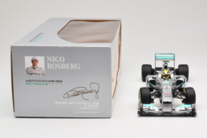 Mercedes W03 #8 N. Rosberg Mercedes AMG Petronas Showcar 2012 Minichamps 1:18 110120078 Kovina – slika 6 od 7