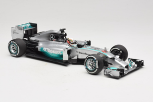 Mercedes W05 #44 L. Hamilton Mercedes AMG Petronas Chinese Grand Prix Winner 2014 Minichamps 1:18 110140244 Kovina – slika 4 od 7