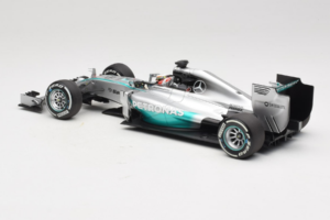 Mercedes W05 #44 L. Hamilton Mercedes AMG Petronas Chinese Grand Prix Winner 2014 Minichamps 1:18 110140244 Kovina – slika 5 od 7