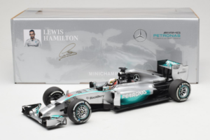 Mercedes W05 #44 L. Hamilton Mercedes AMG Petronas Chinese Grand Prix Winner 2014 Minichamps 1:18 110140244 Kovina – slika 7 od 7
