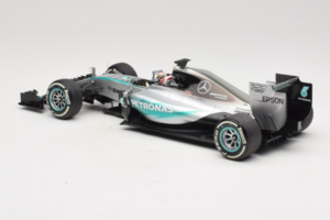 Mercedes W06 #44 L. Hamilton F1 World Champion 2015 Dealer Edition Minichamps 1:18 B66960539 Kovina – slika 5 od 7