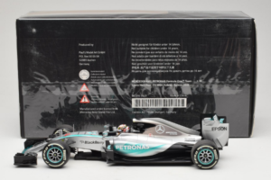 Mercedes W06 #44 L. Hamilton F1 World Champion 2015 Dealer Edition Minichamps 1:18 B66960539 Kovina – slika 6 od 7