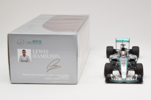 Mercedes W06 #44 L. Hamilton Mercedes AMG Petronas Japanese Grand Prix Winner 2015 Minichamps 1:18 110150344 Kovina – slika 6 od 7