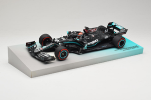 Mercedes W11 #63 G. Russell Mercedes AMG Petronas Sakhir Grand Prix 2020 Minichamps 1:18 113201663 Smola – slika 2 od 7