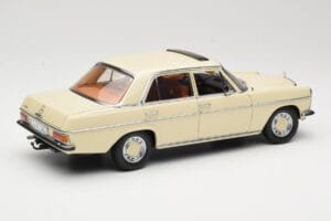 Mercedes W115 Strich 8 Kremna Sun Star 1:18 4581 Kovina – slika 3 od 8
